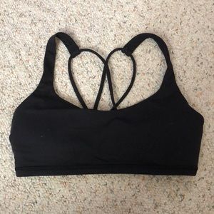 Lululemon Free to be Bra